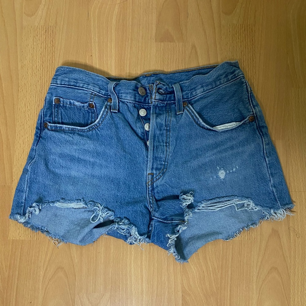 High-waisted 501 Levi’s Denim Shorts W26